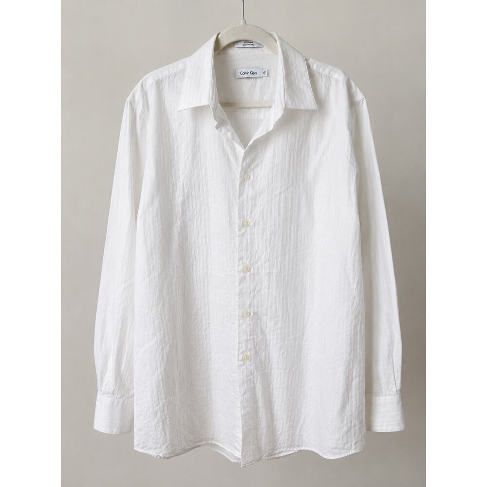 Calvin Klein Men’s White Button Down Shirt 100% Cotton Size 16.5 32/33 - Picture 2 of 8